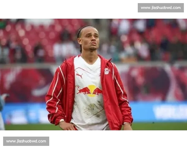 哈维 - 西蒙斯转会遇冷：莱比锡标价 7000 万欧仍无人问津