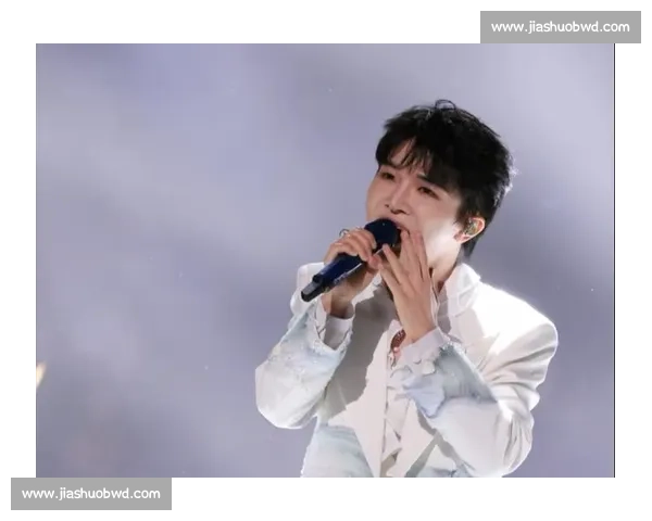 周深 “爽歪哥” 进化史！万人合唱时结燃爆荣耀中国节