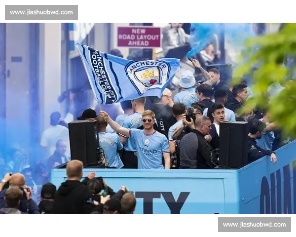 马赫雷斯嘱托 B 席照顾新援努里：曼城双星承诺全力支持